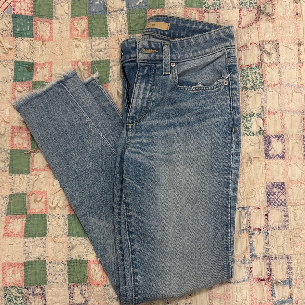 Joe’s The Icon Mid Rise Skinny Crop Jeans - Size 23